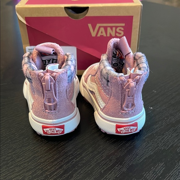 Vans Kids Mauve High-Top Sneakers - Picture 2 of 4